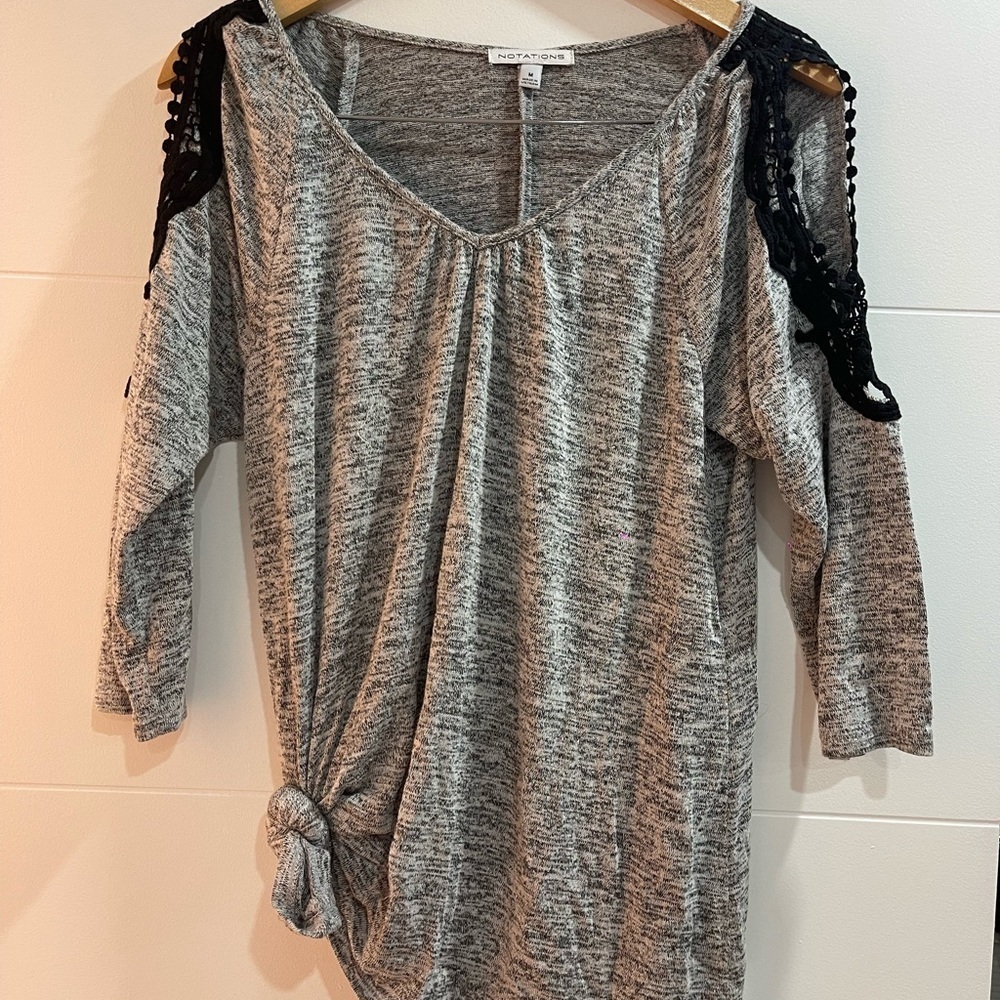 Very unique top gray and black Notation